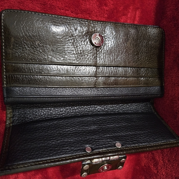 Brighton Dark Green Leather Wallet - Picture 4 of 11